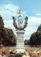 65 Lourdes  La Vierge Couronnée De L'esplanade   N° 57 \MK3009 - Lourdes