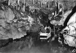 65 Bagnères-de-Bigorre Grottes De Médous La Rivière Tranquille Le Débarcadère édition ALIX   N° 21 \MK3010 - Bagneres De Bigorre