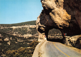 84 Gorges De La NESQUE  Entre CARPENTRAS Et SAULT Le Tunnel   N° 14 \MK3016 - Carpentras