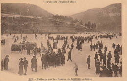 Frontière Franco-Suisse 25 (10326) Patinage Sur Les Bassins Du Doubs En Hiver - Autres & Non Classés
