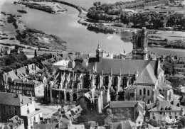 58 NEVERS  Cathédrale Vue Aérienne Et Panorama Sur La Loire  N° 32 \MK3028 - Nevers