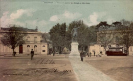 NANTES    ( LOIRE ATLANTIQUE )   PLACE ET STATUE DU GENERAL MELLINET - Nantes