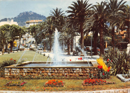 HYERES  Les PALMIERS Les Jardins De La Place Theodore Lefevre  12  (scan Recto Verso)MD2502BIS - Hyeres