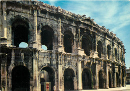 NIMES Les Arenes Partie Nord Et Entree Romaine Principale 23(scan Recto-verso) MD2522 - Nîmes