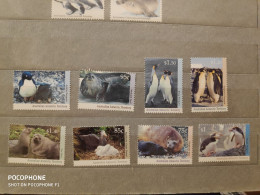 Australia	Antarctic (F95) - Mint Stamps