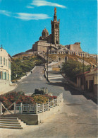 MARSEILLE BASILIQUE NOTRE DAME D ELA GARDE Au Premier Plan Le Char Jeanne D Arc 23(scan Recto-verso) ME2603 - Notre-Dame De La Garde, Funicular Y Virgen