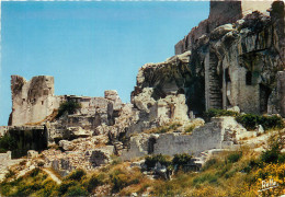 LES BAUX A Gauche Le Colombarium Et La Tour Paravelle A Droite Les Ruines Du Chateau 13(scan Recto-verso) ME2614 - Les-Baux-de-Provence