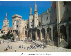 AVIGNON La Place Du Palais Des Papes 1(scan Recto-verso) ME2630 - Avignon