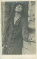 LYDA BORELLI ( LA SPEZIA 1887 ) ITALIAN ACTRESS - RPPC POSTCARD 1910s  (TEM512) - Artistas