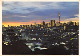 Afrique Du Sud RSA  Zuid-Afrika  Hillbrow Snags Hillbrow By Night  JOHANNESBURG  21 (scan Recto Verso)ME2646BIS - Afrique Du Sud