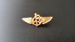 Breitling Anstecker Pin Goldfarben - Marques