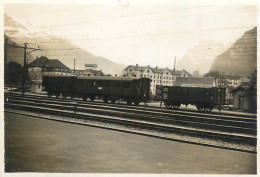 Train Wagons Railroad Place To Identify Vintage Photography - Trenes