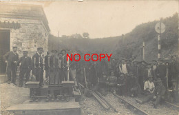 RARE Photo Cpa 78 BONNIERES-SUR-SEINE. Ouvriers Cheminots Sur Les Rails Du Chemin De Fer - Bonnieres Sur Seine