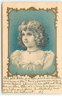 N°19489 - Carte Gaufrée - Clapsaddle - Portrait D'une Jeune Fille (fond Bleu) - Autres & Non Classés