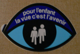 AUTOCOLLANT POUR L'ENFANT LA VUE C'EST L'AVENIR - Autocollants