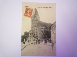 2024 - 1630  THIAIS  (Val-de-Marne)  :  L'Eglise , Sortie De La MESSE   XXX - Thiais