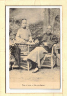 CPA  CHINE CHINA PERE CHINOIS ET FILS PORTRAIT CHINESE FATHER WITH SON   Old  Postcard - Chine