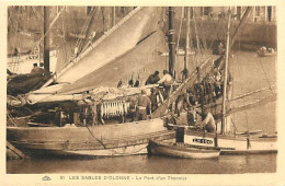 - Vendée -ref-F202- Sables D Olonne - Le Pont D Un Thonnier -  Thonniers - Pêche Au Thon - Barque LS 600 - Sables D'Olonne