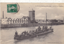 85. LES SABLES D'OLONNE .CPA..ENTREE D'UN TORPILLEUR. ANNEE 1913+ TEXTE - Sables D'Olonne