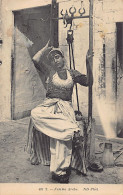 Tunisie - Femme Arabe Posant Sur La Margelle D'un Puit - Ed. Neurdein ND Phot. 401T - Tunisie