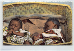 Congo Kinshasa - Jeunes Enfants Dans Un Panier - Ed. Librairie Congolaise 2341 - Andere & Zonder Classificatie