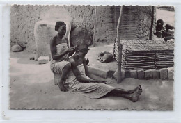 Cameroun - Femme Coiffure Foulbé - Cliché Ph. Aubin - Ed. La Carte Africaine 158 - Camerun