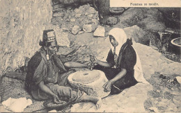 Palestine - Women Grinding Wheat - Publ. Unknown 89 - Palestine