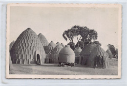 Cameroun - POUSS - Village Mousgoum - Ed. R. Pauleau 89 - Kameroen