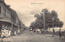 Martinique - TRINITÉ - Place Joyeuse - Ed. Russon  - Andere & Zonder Classificatie