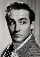 Photo CPA Schauspieler Vittorio Gassman, Portrait, Autogramm - Acteurs