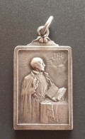 Pendentif Médaille Religieuse Début XXe Argenté "Saint Ignace De Loyola / 1904" Religious Medal - Religion & Esotérisme