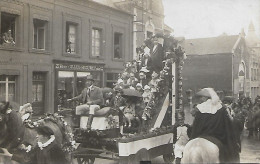 DUNKERQUE  - Carte Photo -  Char Pendant Le Carnaval -  Magasin Vitrerie BECUWE - Dunkerque