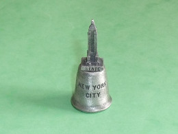 TB110D / Dé /Dés à Coudre / Etranger : New York City  ( Métal ) - Thimbles