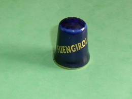 TB110E / Dé /Dés à Coudre / Etranger : Fuengirola - Thimbles