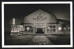 AK Grömitz, Ostseebad, Gasthaus Strandhalle Bei Nacht  - Grömitz