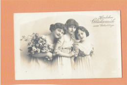 XB1284 JEUNE FILLE, ENFANT, GIRL FAMOUS CHILD MODELS KATHERINE ASHTON WITH SISTERS RPPC - Portraits