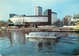 Navigation Sailing Vessels & Boats Themed Postcard Paris La Maison De La Radio - Velieri