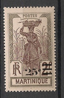 MARTINIQUE - 1924-27 - N°YT. 112 - Porteuse 25c Sur 2f - Neuf Luxe ** / MNH / Postfrisch - Unused Stamps