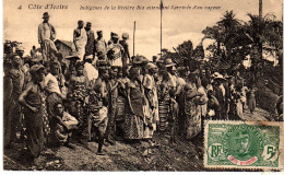 COTE D'IVOIRE-Indigène De La Rivière Bia Attendant L'arrivée D'un Vapeur - 4 - Ivoorkust