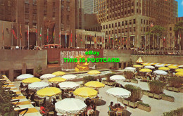 R571800 Plaza Of Rockefeller Center. New York City. Manhattan Post Card Pub. Dex - World