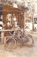 Carte Photo - Cyclisme - Velo -  La Pose Pendant La Pause - Publicité Bock Bieren Dillenberg - Sonstige & Ohne Zuordnung