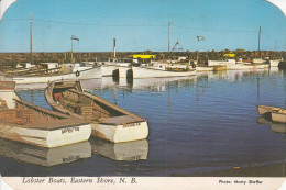 Carte (124054/122314) Lobster Boats Along N.B. Eastern Shore 9 Juillet 1977 Timbre 12 Cents Canada - Autres & Non Classés