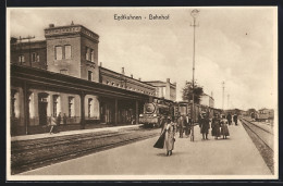 AK Eydtkuhnen, Bahnhof, Passagiere Auf Dem Bahnsteig, Eisenbahn  - Ostpreussen