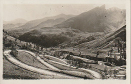 XXX -(04) ROUTE DU COL D' ALLOS - LES VIRAGES - 2 SCANS - Otros & Sin Clasificación