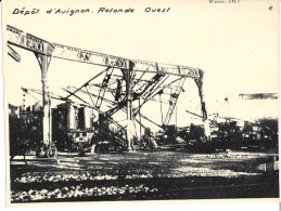 Photo Exploitation SNCF Dépôt D'Avignon Rotonde Ouest  Après Destruction Seconde Guerre Mondiale - Eisenbahnen