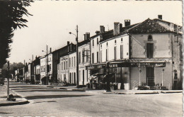 XXX -(24) EYMET - BOULEVARD NATIONAL - CAFE DE LA GARE , M. TAUZIAC - 2 SCANS - Otros & Sin Clasificación