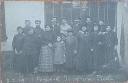 PERSONNEL IMPRIMERIE PICOT 1909 MAGASIN DEVANTURE CARTE PHOTO - Fotos