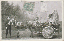 XXX -(31) FETE DES FLEURS DE LUCHON - COUPLE D' ENFANTS AVEC CARRIOLE FLEURIE ET ATTELAGE AVEC ANE  - 2 SCANS - Luchon