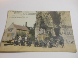 CPA-51001 - REIMS La Guerre 1914-1915 La Cathédrale Après Le Bombardement - Poilus Vélo - Reims