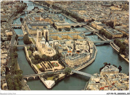 AJTP9-75-0996 - PARIS - Vue Aérienne De L'ile De La Cité  - Cartas Panorámicas